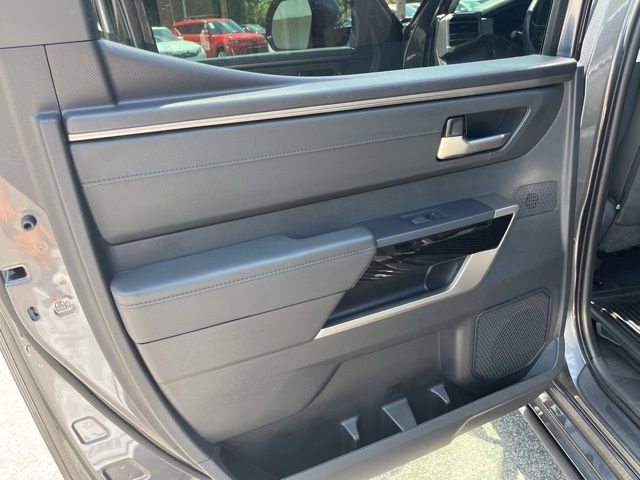 Used 2024 Toyota Tundra Limited AWD/4WD image 11