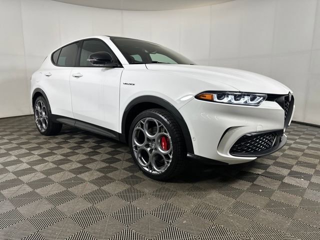 Used 2024 Alfa Romeo Tonale Veloce image 2