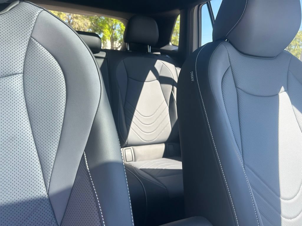 New 2026 Volkswagen Tiguan SE R-Line FWD image 38