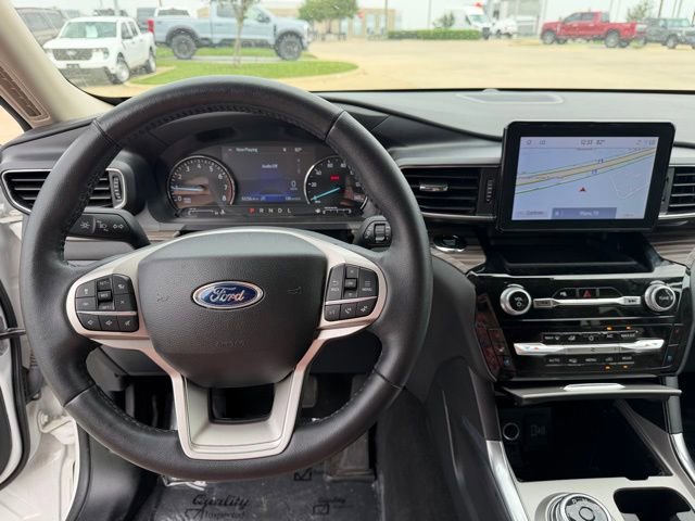 Used 2024 Ford Explorer Limited AWD/4WD image 13