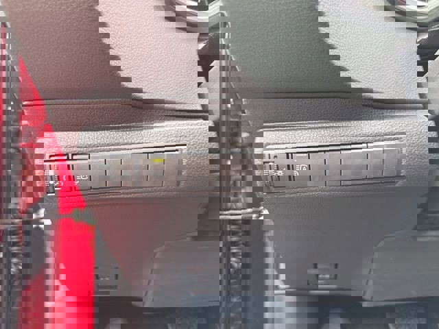 Used 2025 Toyota Corolla SE w/ SE Package image 18