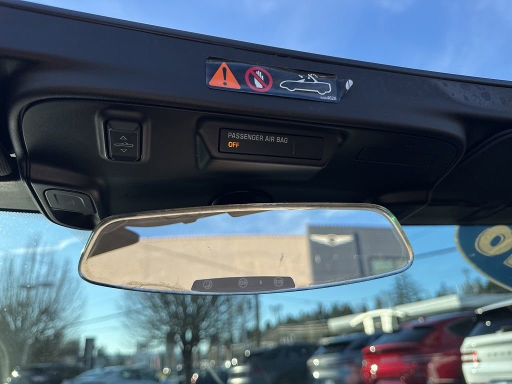 Used 2016 Chevrolet Camaro LT RWD image 33