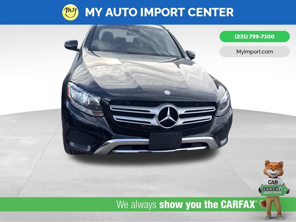 Used 2017 Mercedes-Benz GLC 300 4MATIC image 2