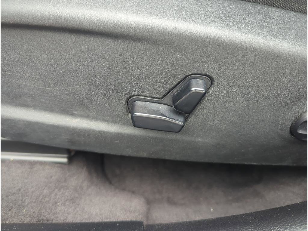 Used 2019 Dodge Charger SXT image 10