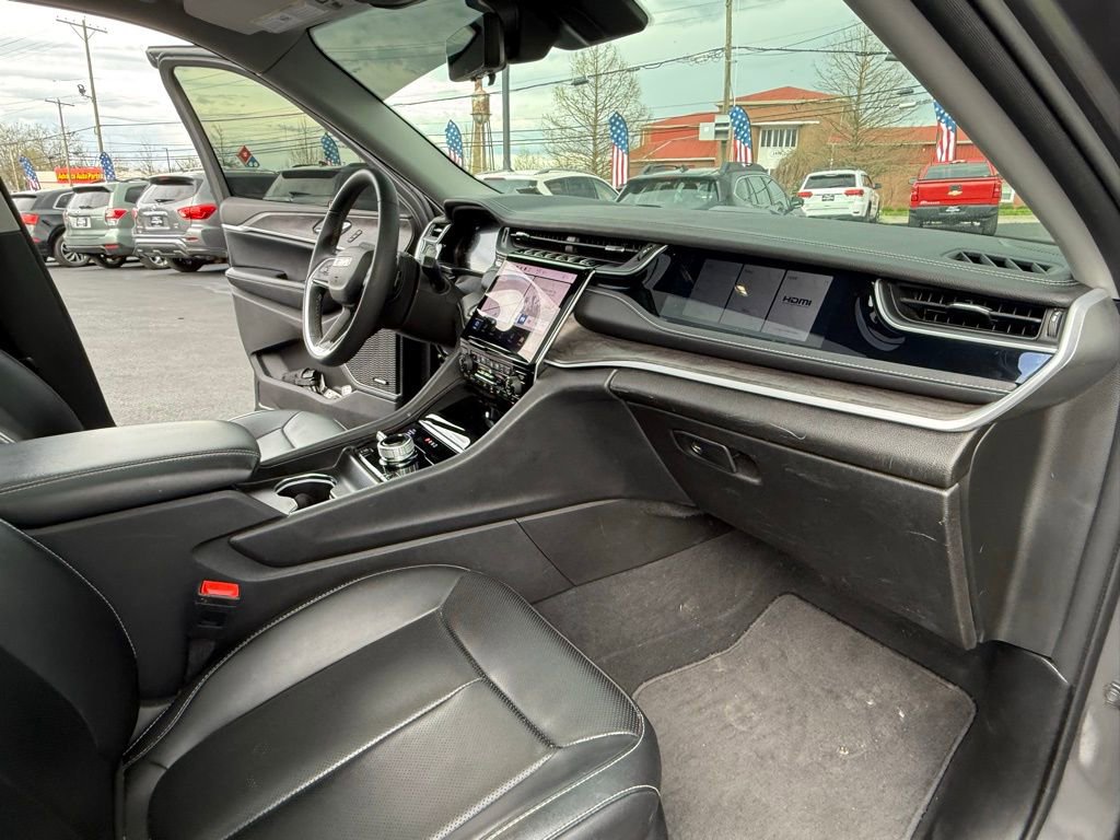 Used 2024 Jeep Grand Cherokee Limited 4xe w/ Luxury Tech Group II AWD/4WD image 30