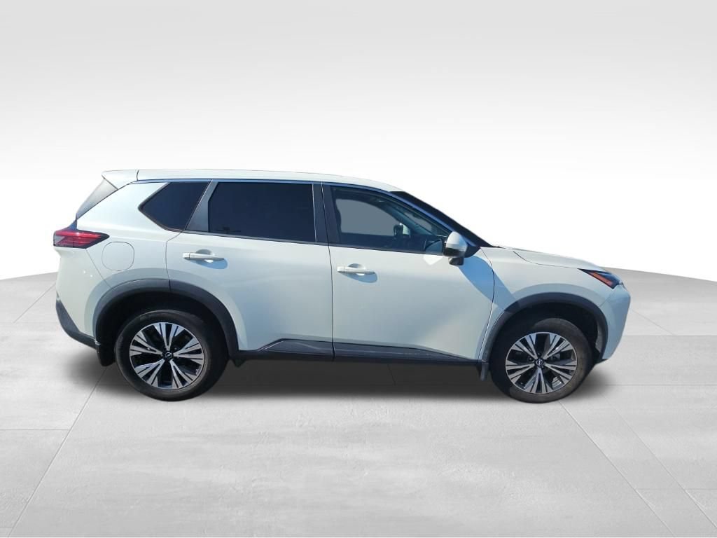 Used 2022 Nissan Rogue SV AWD/4WD image 5