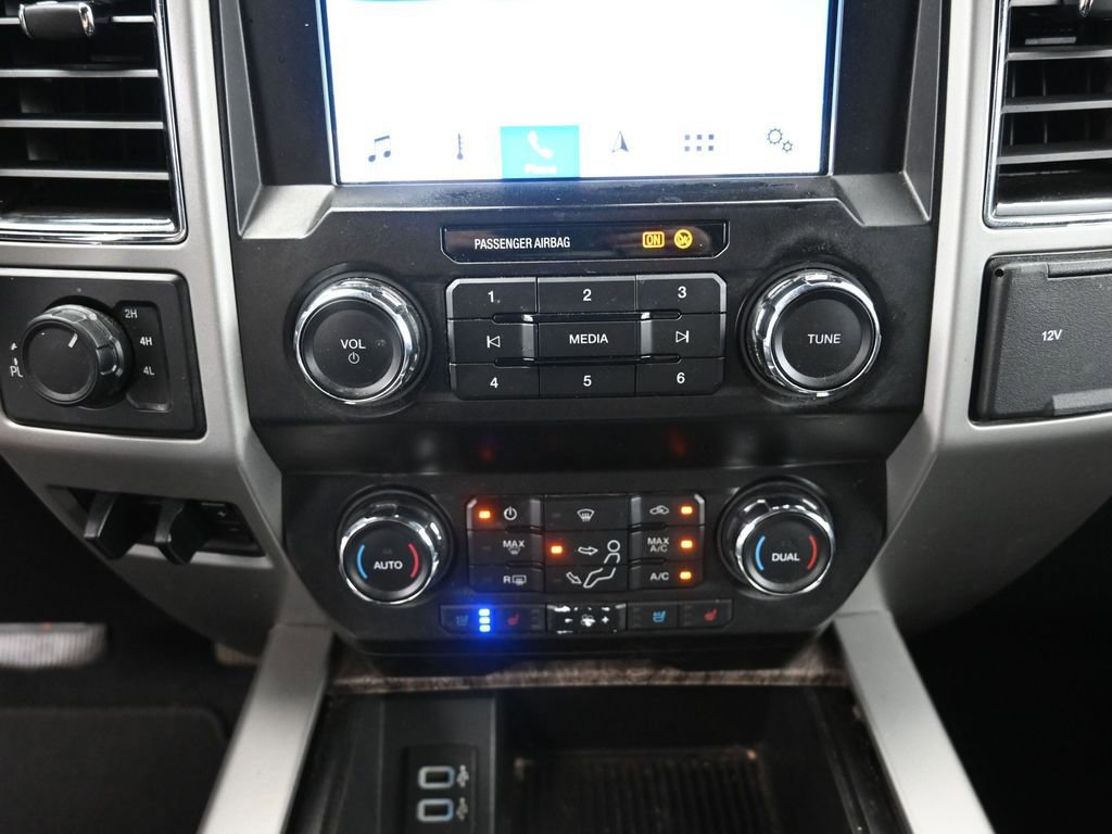 Used 2019 Ford F250 Lariat w/ Lariat Ultimate Package AWD/4WD image 31