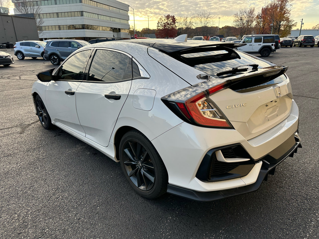 Used 2020 Honda Civic EX image 3