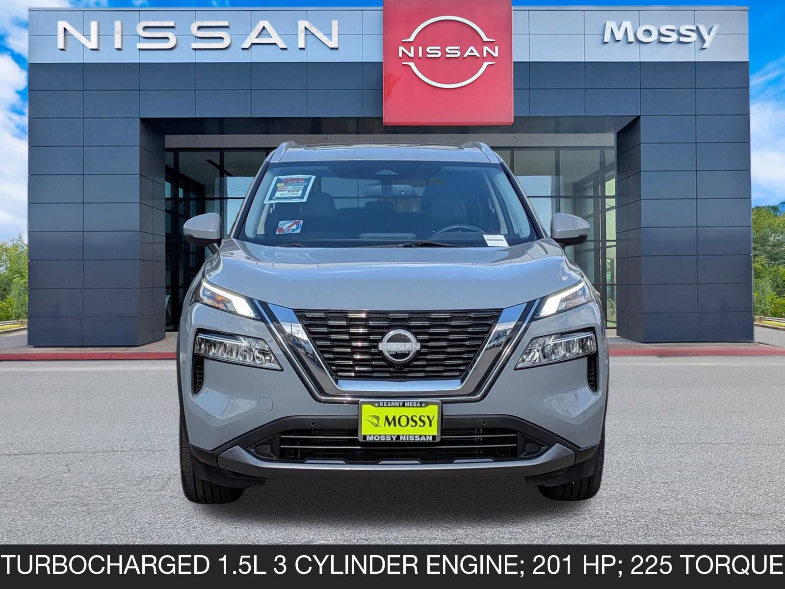 Used 2023 Nissan Rogue SL w/ SL Premium Package image 5