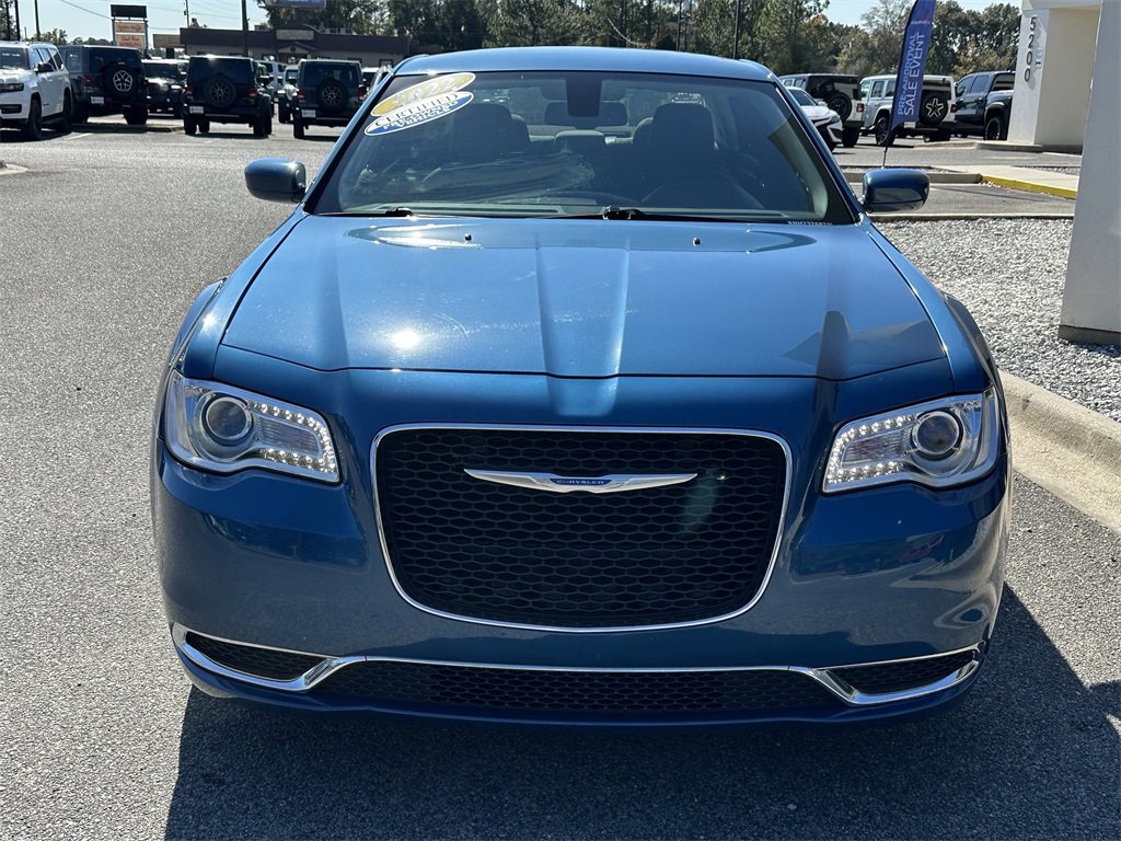Certified 2022 Chrysler 300 Touring image 4