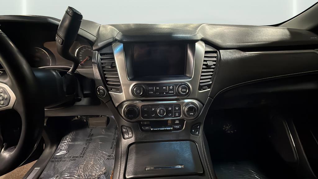Used 2019 Chevrolet Suburban Premier AWD/4WD image 19