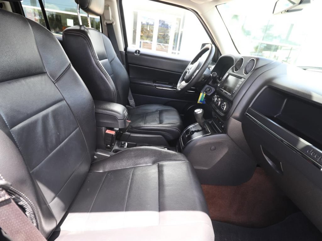 Used 2014 Jeep Patriot Limited AWD/4WD image 9