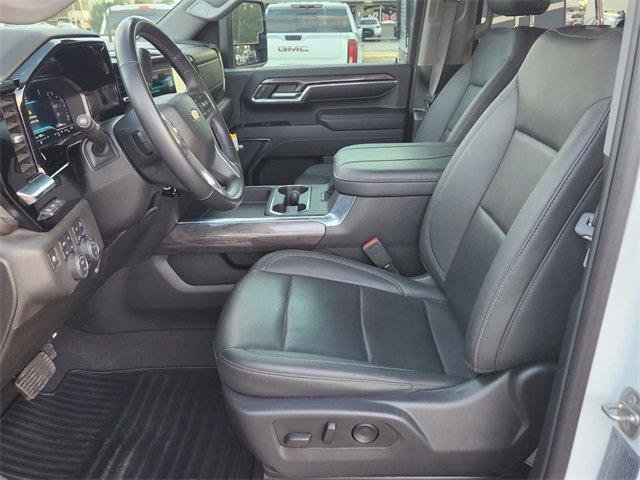 Certified 2024 Chevrolet Silverado 3500 LTZ w/ LTZ Plus Package image 9