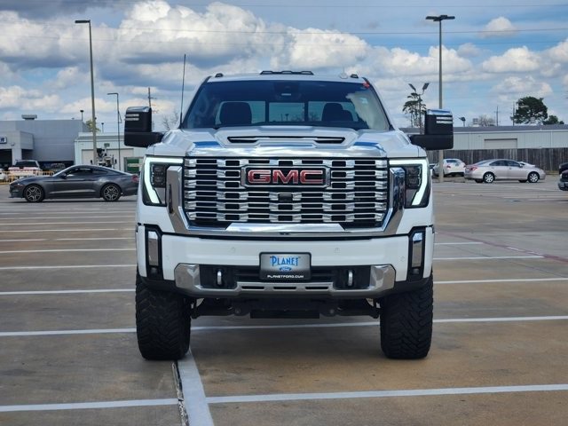 Used 2024 GMC Sierra 2500 Denali w/ Denali Reserve Package image 2