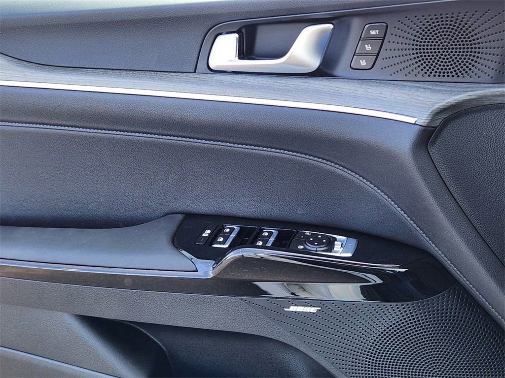 New 2025 Kia K5 EX image 8