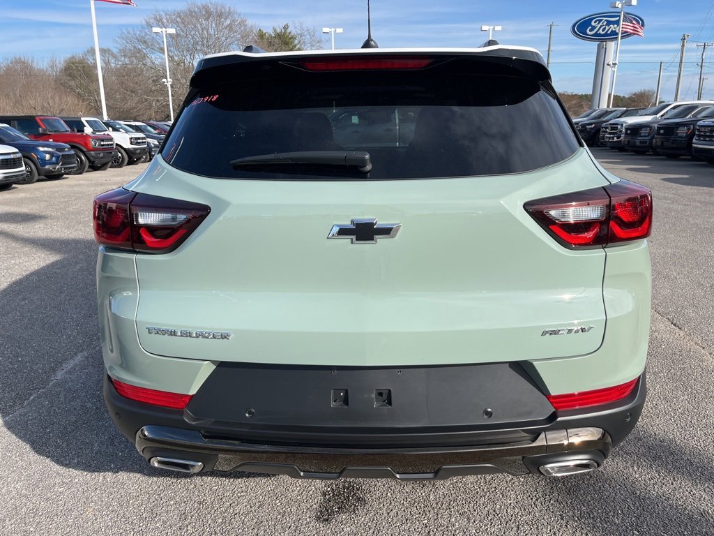 Used 2025 Chevrolet TrailBlazer ACTIV w/ Driver Confidence Package image 6