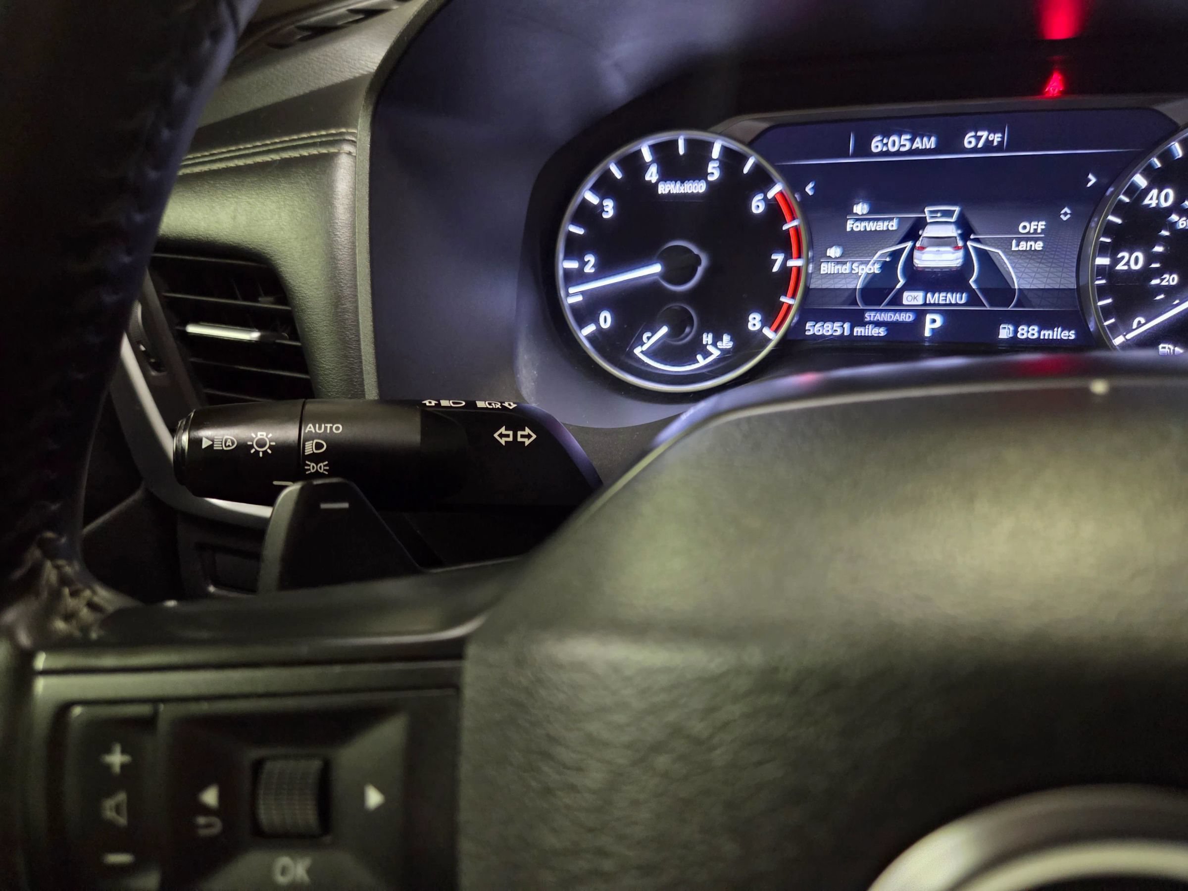 Used 2025 Nissan Rogue SV FWD image 22