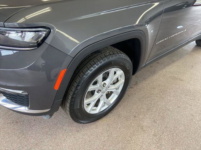 Certified 2023 Jeep Grand Cherokee L Limited AWD/4WD image 4