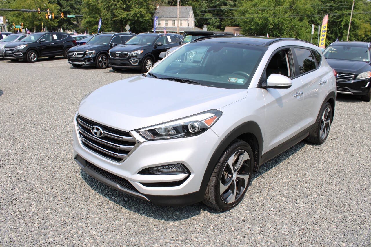 Used 2016 Hyundai Tucson Limited w/ Option Group 03 AWD/4WD image 2