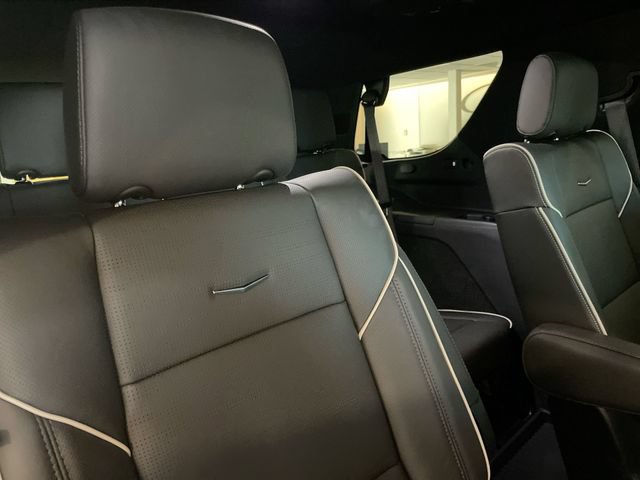 Used 2024 Cadillac Escalade Sport w/ Touring Package AWD/4WD image 23