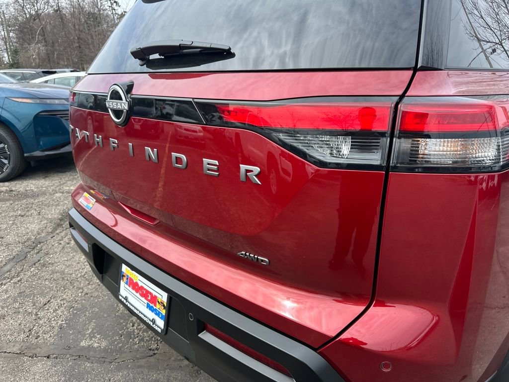 New 2026 Nissan Pathfinder SV image 35