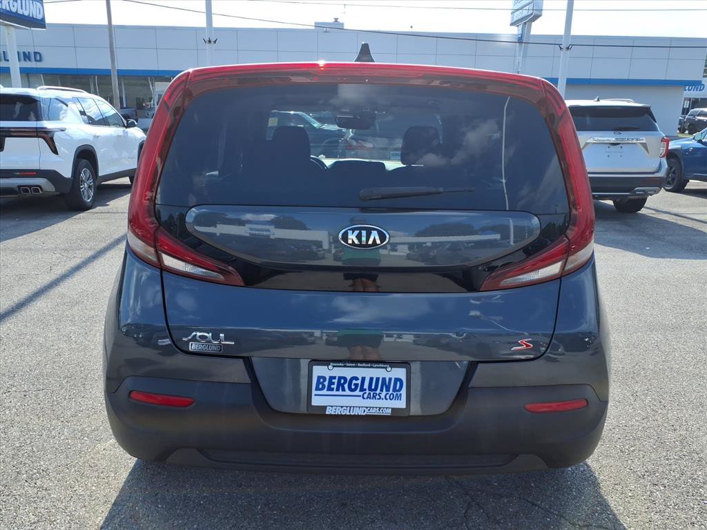 Used 2021 Kia Soul S FWD image 5