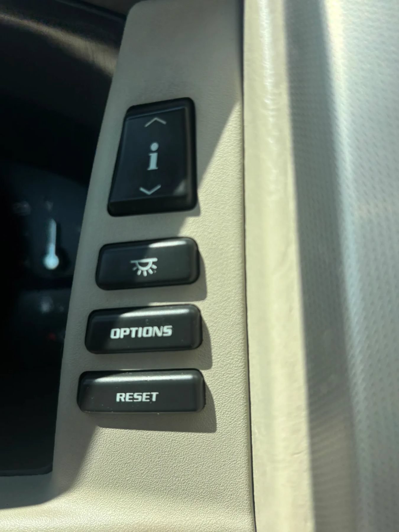 Used 2005 Cadillac XLR RWD image 13