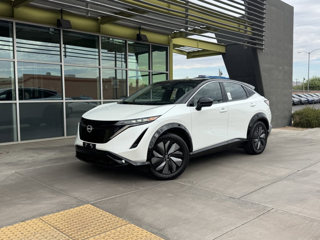 Used 2024 Nissan Ariya FWD image 1