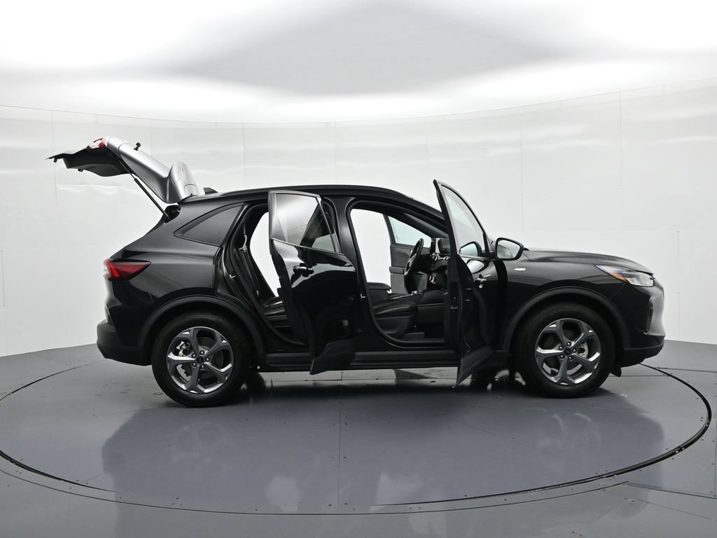 Certified 2025 Ford Escape ST-Line FWD image 26