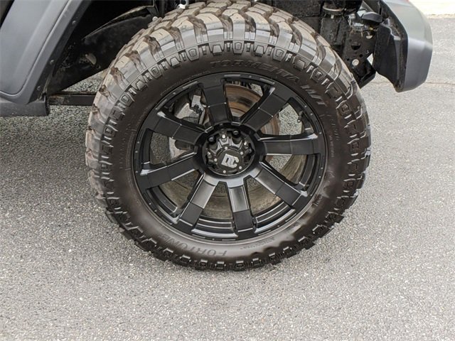 Used 2020 Jeep Gladiator Rubicon w/ Cold Weather Group image 9