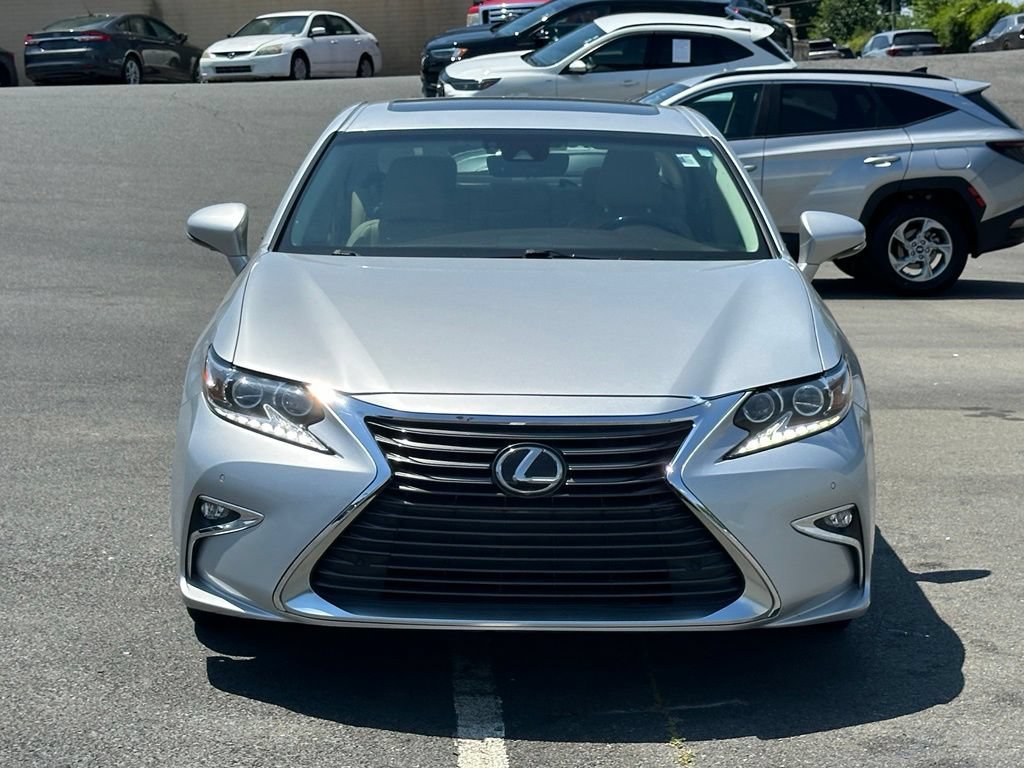 Used 2017 Lexus ES 350 w/ Luxury Package FWD image 11