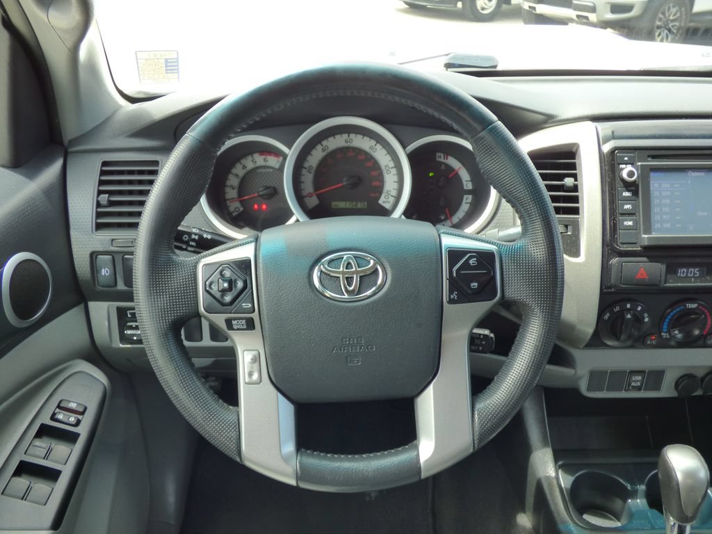 Used 2014 Toyota Tacoma PreRunner w/ TRD Sport Package RWD image 18