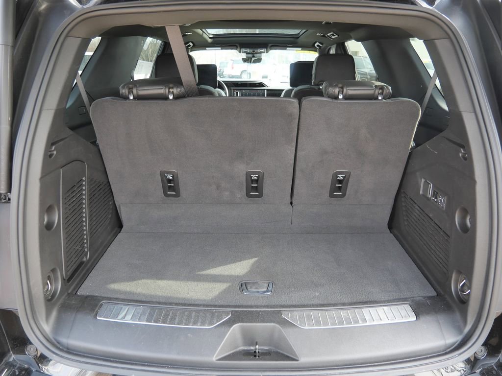 Used 2024 GMC Yukon Denali w/ Denali Reserve Package image 24