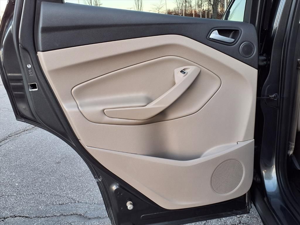 Used 2018 Ford Escape Titanium w/ Ford Safe & Smart Package image 22