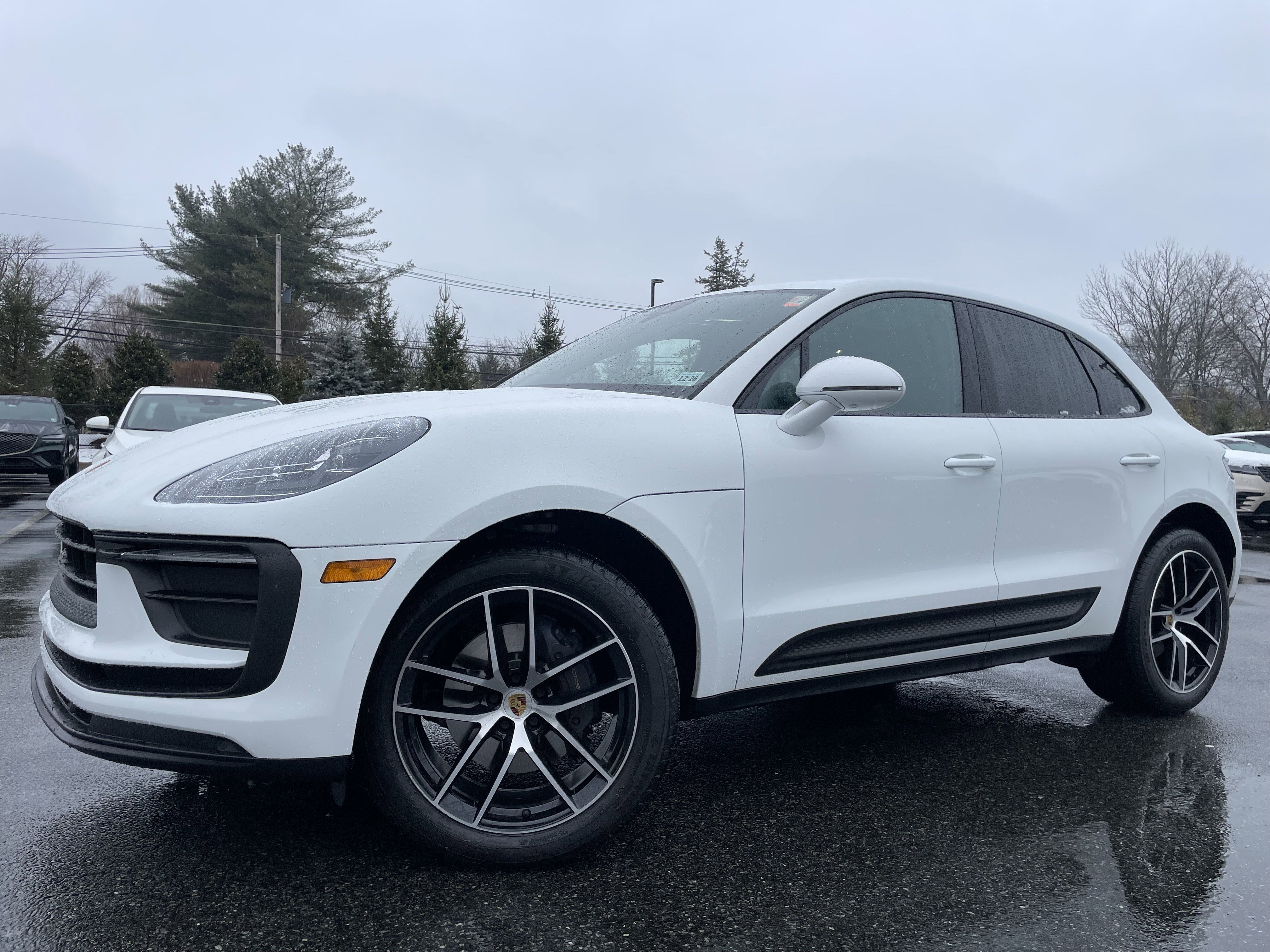 Used 2022 Porsche Macan image 35