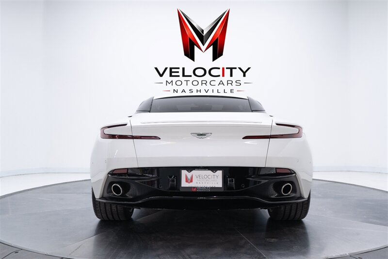 Used 2018 Aston Martin DB11 V12 RWD image 19