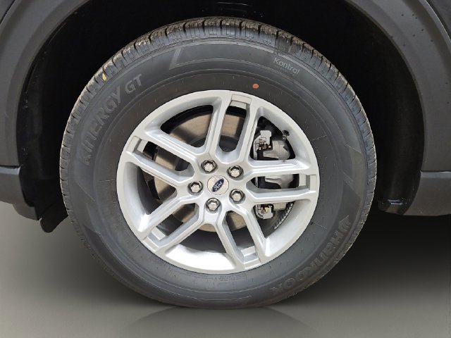 New 2026 Ford Explorer Active AWD/4WD image 18