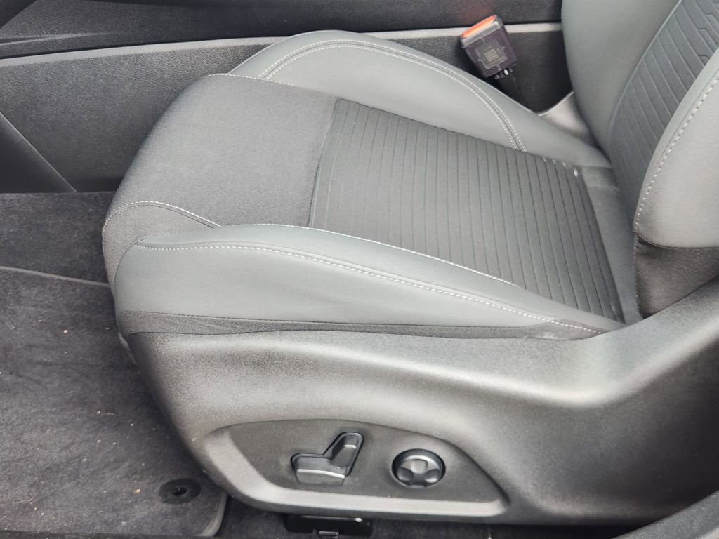 Used 2025 Alfa Romeo Tonale AWD/4WD image 23