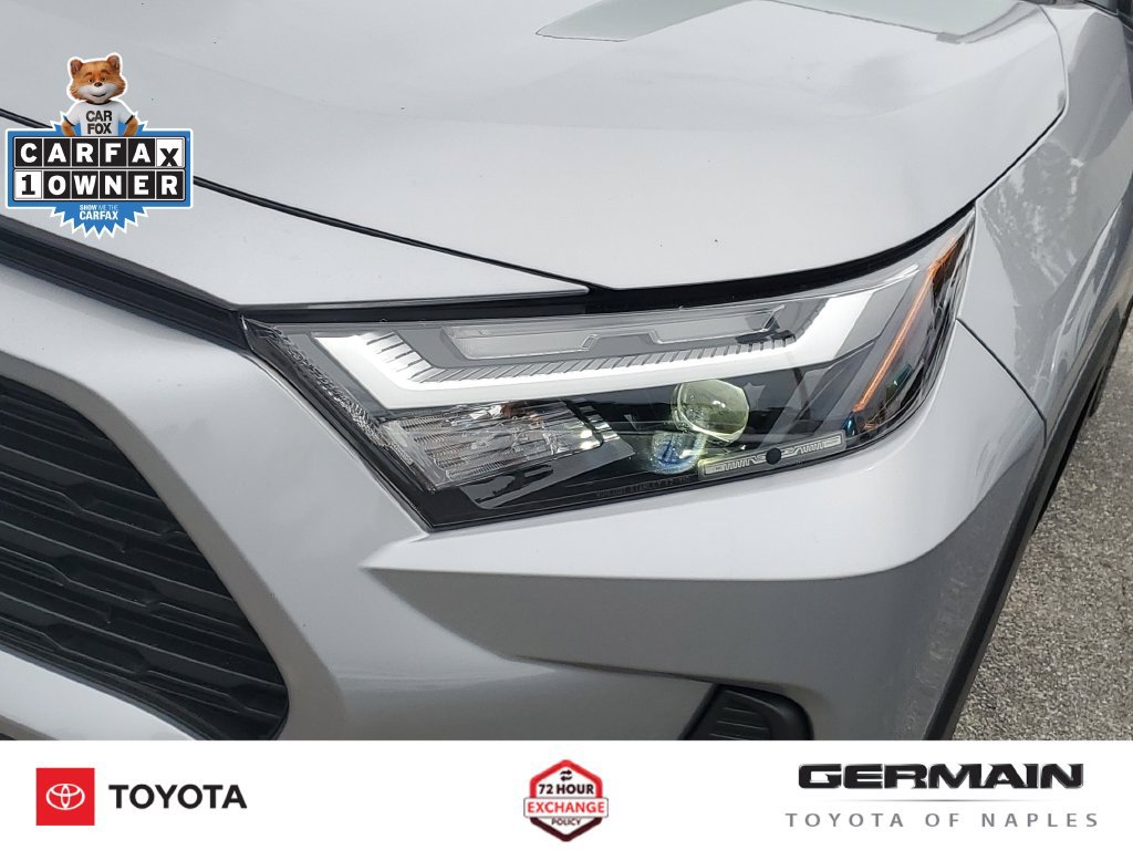 Certified 2025 Toyota RAV4 LE AWD/4WD image 15