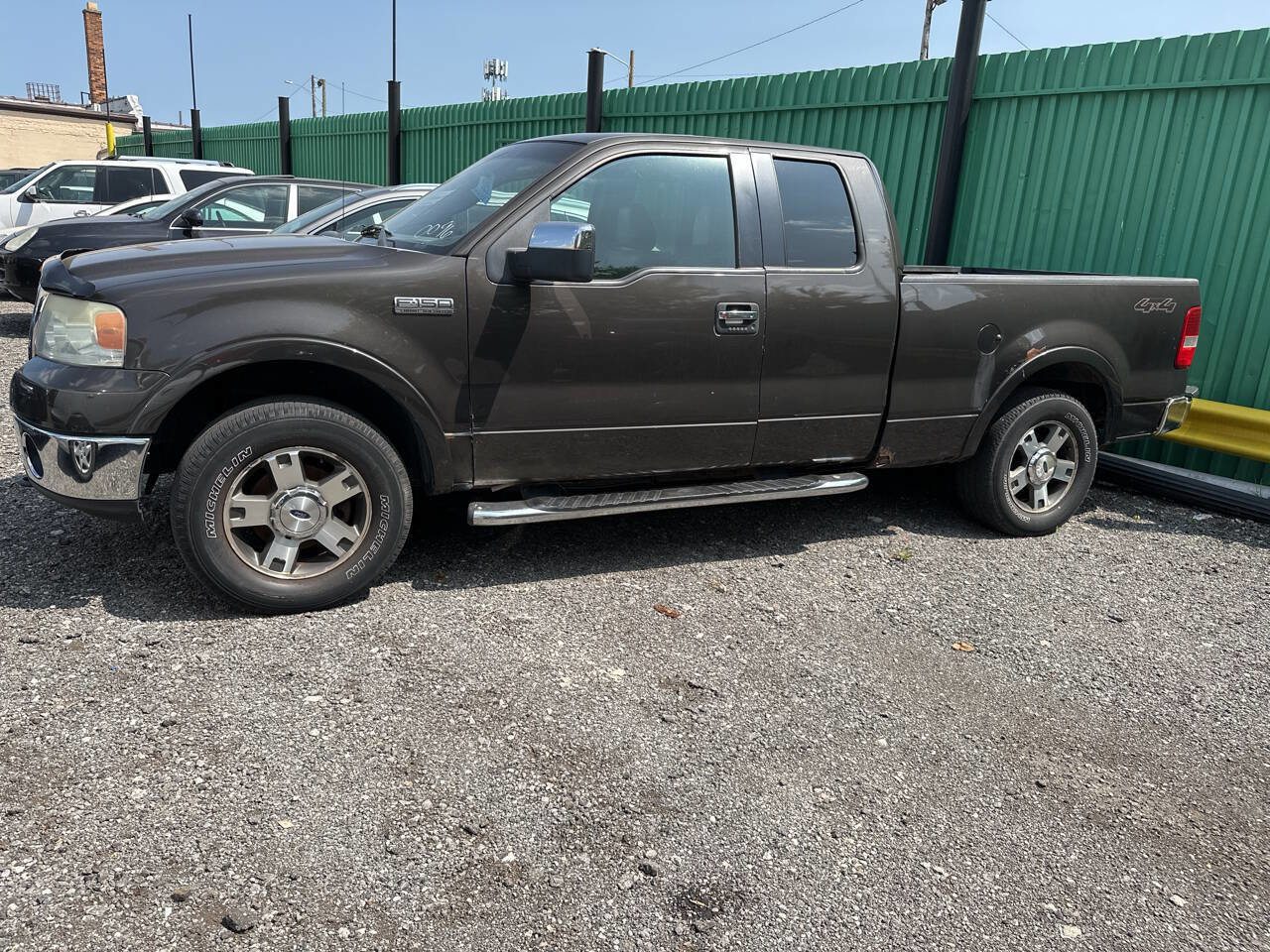 Used 2006 Ford F150 Lariat image 1