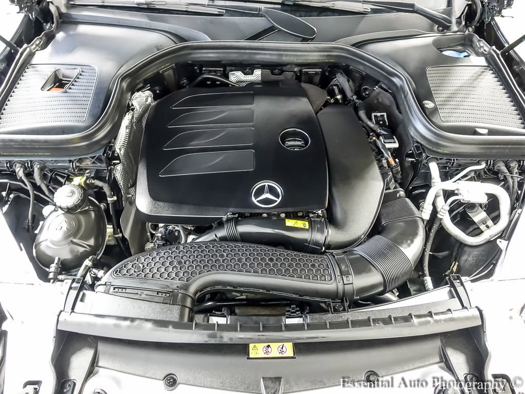 Used 2023 Mercedes-Benz GLC 300 4MATIC Coupe image 29