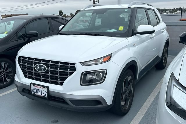 Used 2021 Hyundai Venue SEL w/ Cargo Package