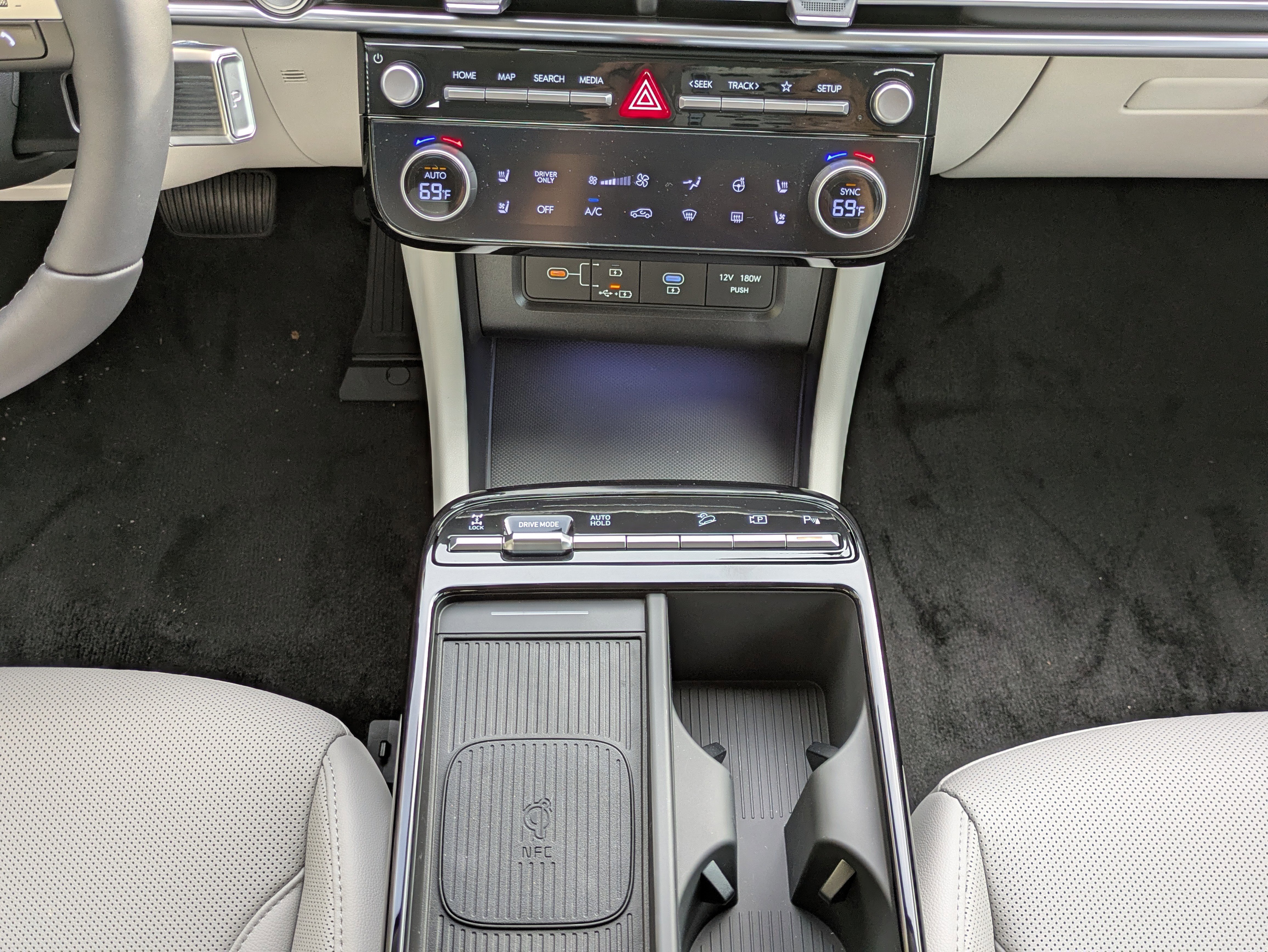 New 2026 Hyundai Tucson Limited AWD/4WD image 19