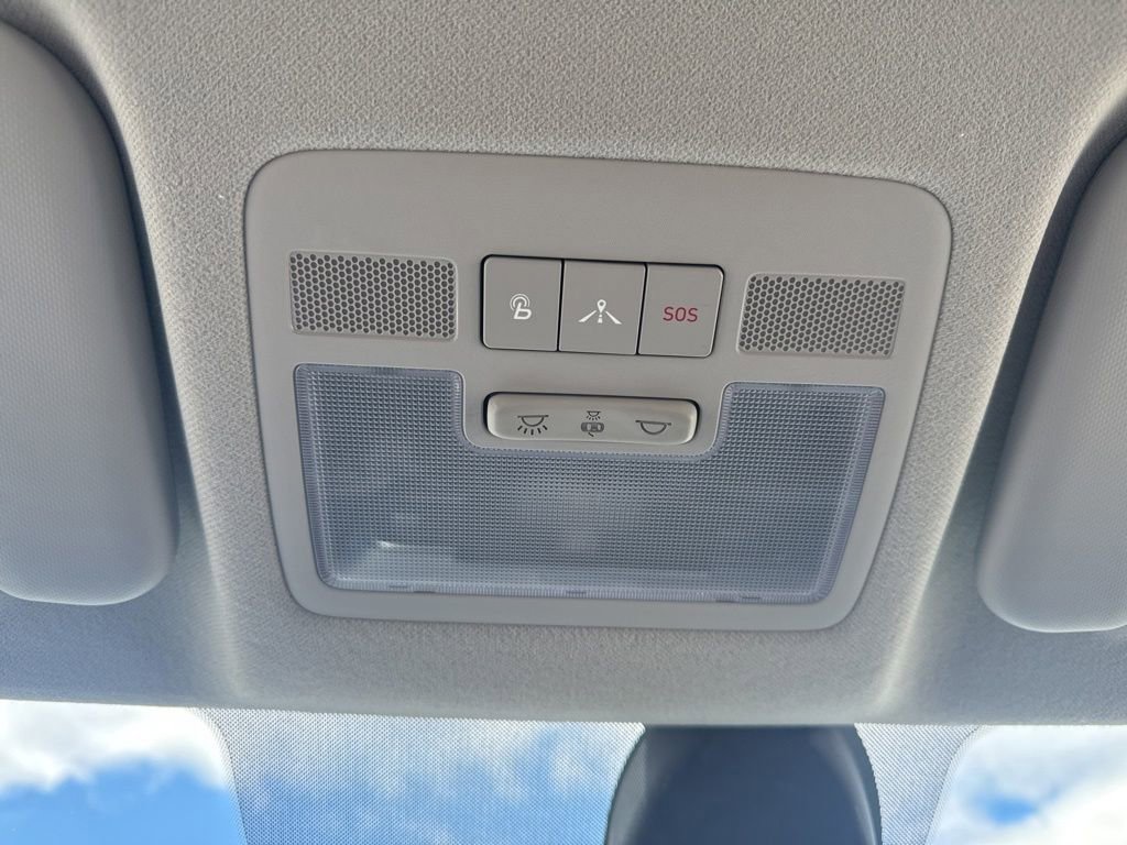 Used 2021 Hyundai Venue image 28