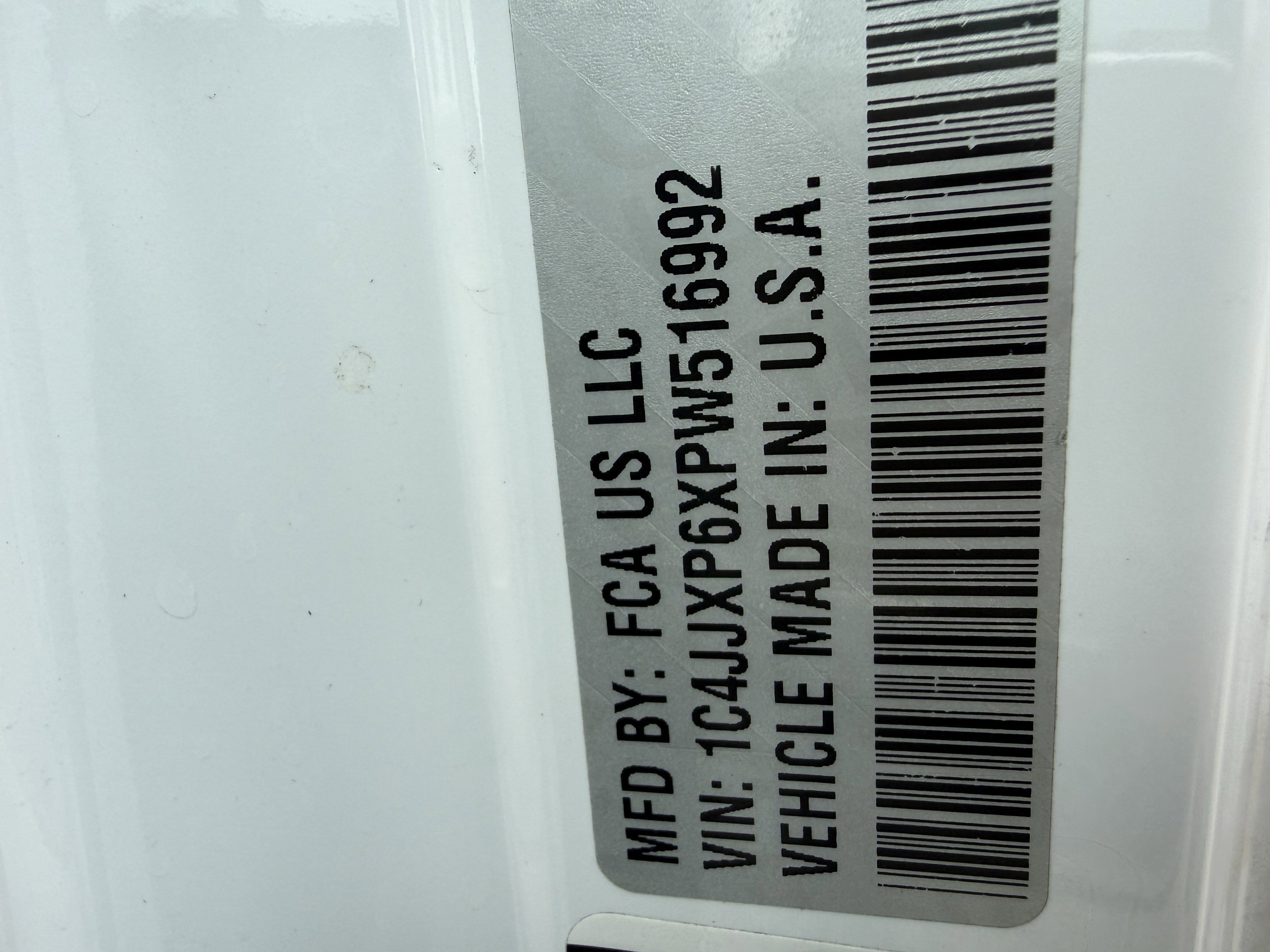 Used 2023 Jeep Wrangler Sahara image 33