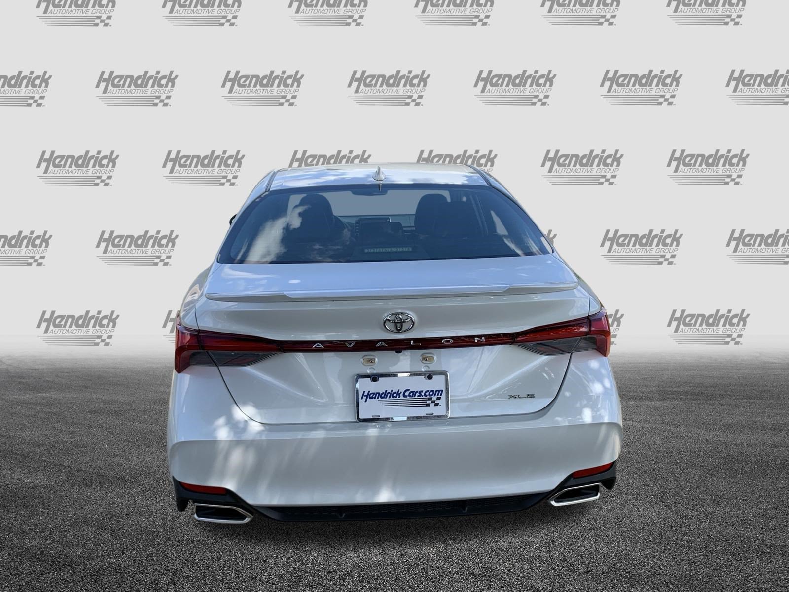 Used 2022 Toyota Avalon XLE FWD image 9