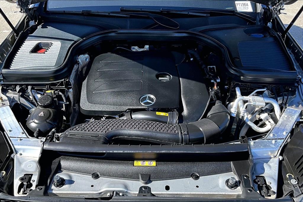 Used 2021 Mercedes-Benz GLC 300 image 30