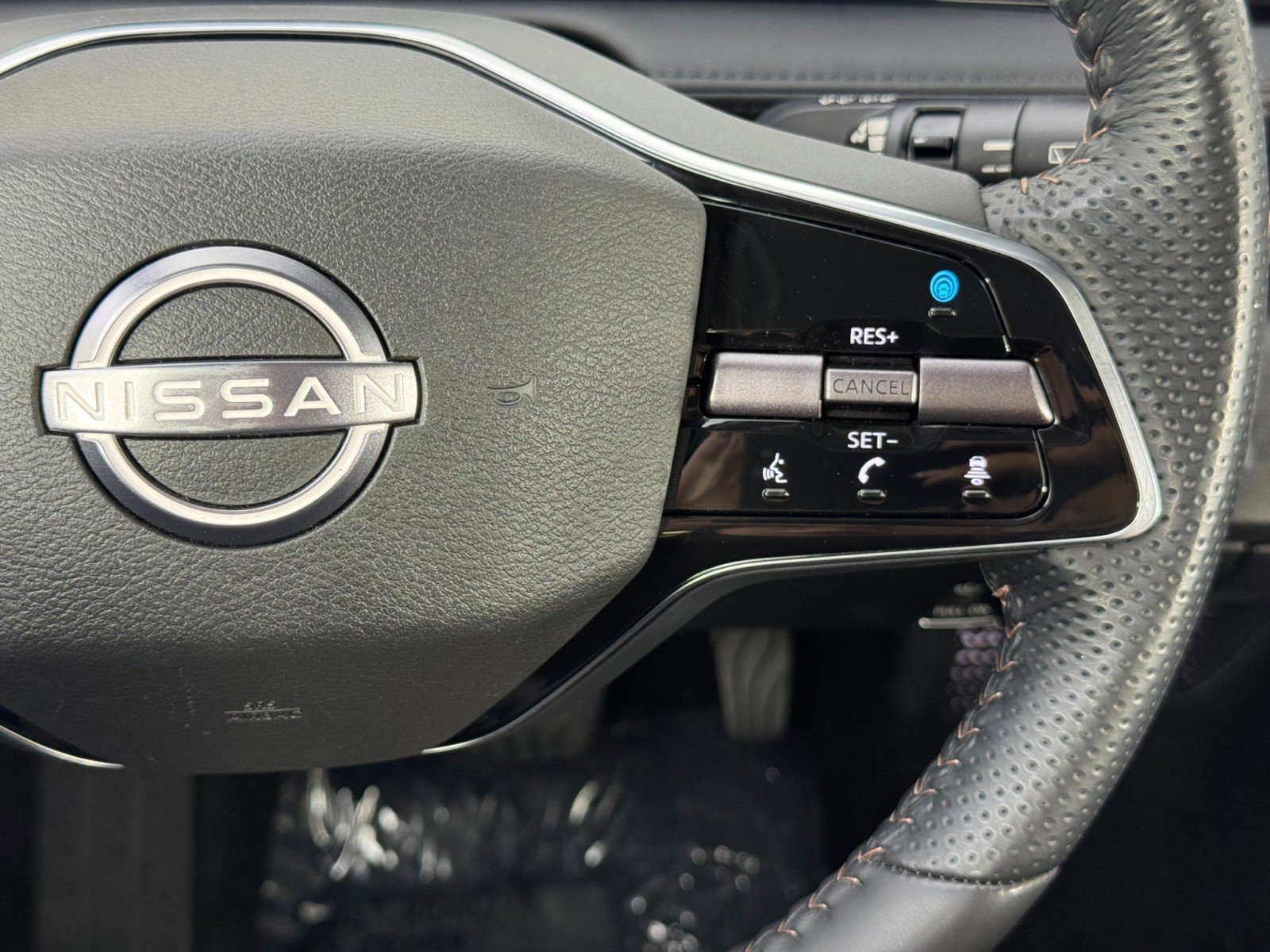 Used 2024 Nissan Ariya FWD image 20