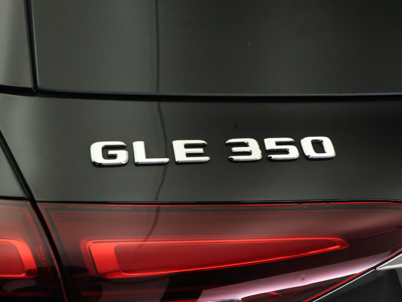 Certified 2024 Mercedes-Benz GLE 350 4MATIC image 19