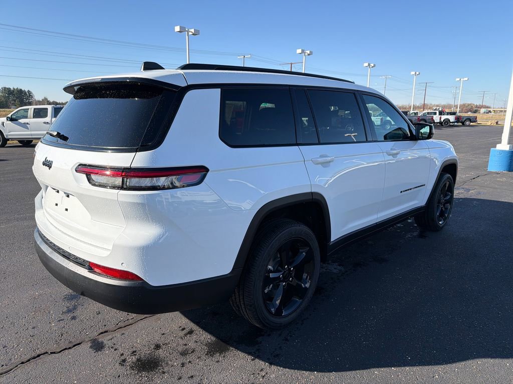 New 2025 Jeep Grand Cherokee L Altitude image 5